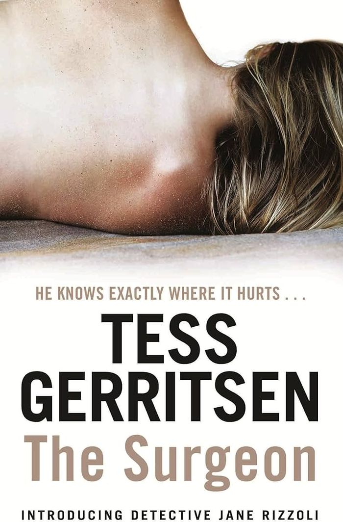 Sampul novel 'The Surgeon' karya sastrawan Tess Gerritsen, yang terbit pertama kali pada 1996.