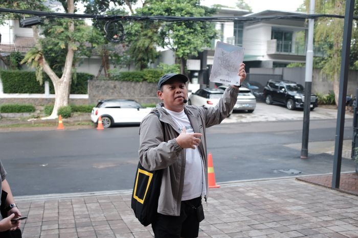 Abimantra Pradhana mulai memberikan arahan terkait kegiatan Sana Kenal Kota pada Sabtu (19/4/2025).