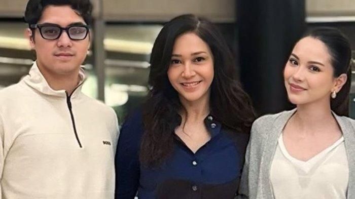 Aktor Al Ghazali dapat hadiah mewah dari sang ayah tiri, Irwan Mussry jelang menikah.