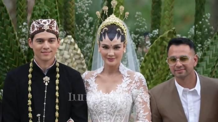 Raffi Ahmad dikabarkan beri angpao Rp 500 juta di pernikahan Luna Maya, begini reaksi istri Maxime Bouttier. 