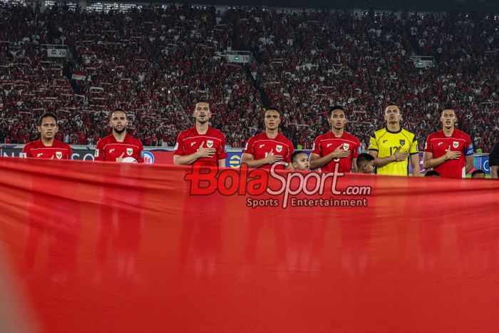 (Dari kiri ke kanan) Sejumlah pemain Timnas Indonesia yakni Egy Maulana Vikri, Calvin Verdonk, Thom Haye, Joey Pelupessy,Rizky Ridho, Emil Audero, dan Jay Idzes.
