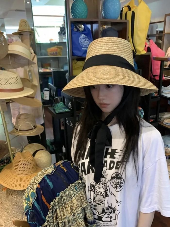 Momen Go Youn Jung liburan ke Bali.