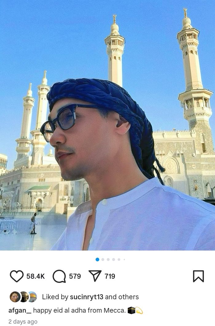 Afgan menunaikan ibadah haji.