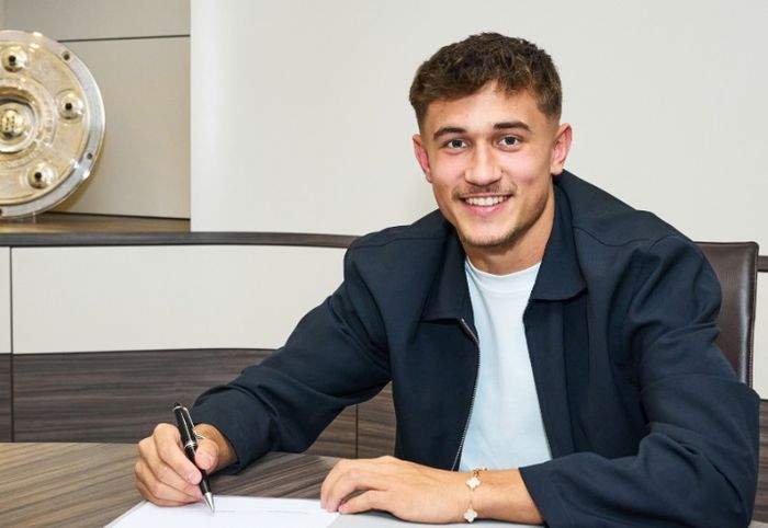 Tim Bischof, direkrut Bayern Muenchen dari Hoffenheim.