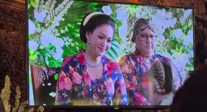 Maia Estianty berikan restu di siraman Al Ghazali
