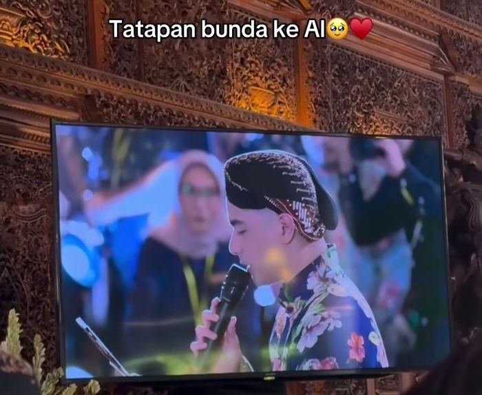 Siraman Al Ghazali kepada Maia Estianty