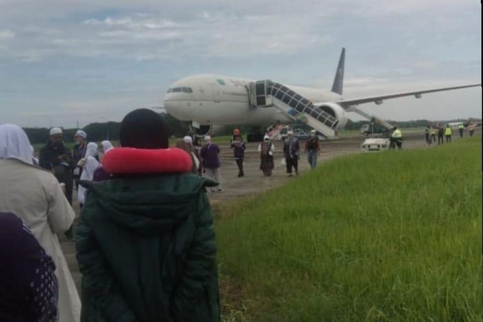 Kronologi pesawat Saudia Airlines diteror bom hingga mendarat darurat, begini kondisi jemaah haji RI.