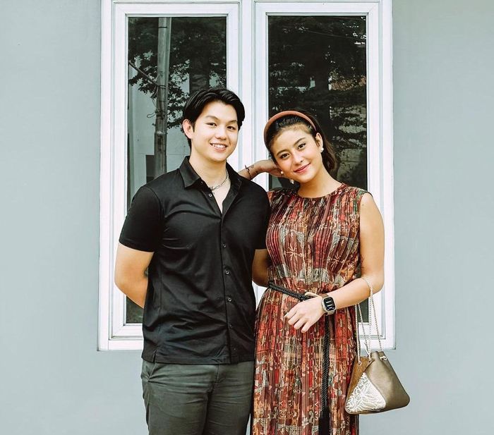 Jonathan Alden dan Awkarin 