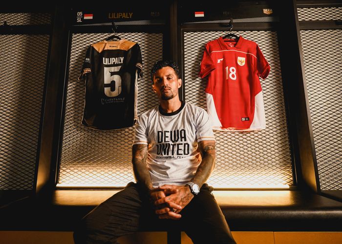 Dewa United memperkenalkan Stefano Lilipaly untuk bertanding di Liga 1 2025/2026