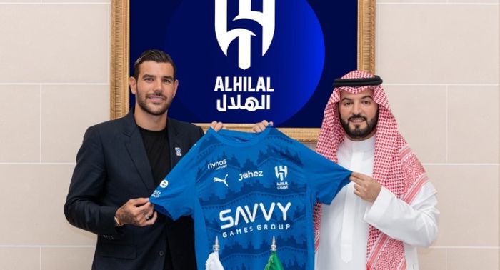 Meninggalkan AC Milan, Theo Hernandez dikontrak Al Hilal selama 3 tahun.