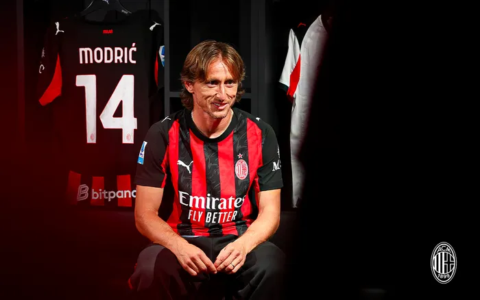 Luka Modric resmi bergabung dengan AC Milan dan diperkenalkan pada Senin (14/7/2025).