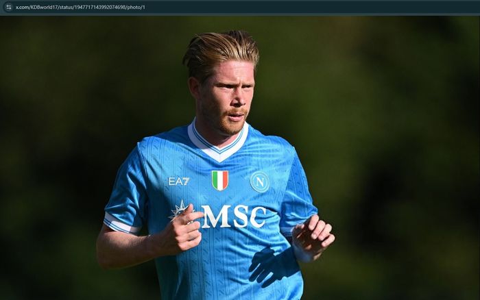 Kevin De Bruyne bermain sejak menit pertama dalam laga uji coba Napoli di tur pramusim saat melawan Arezzo.