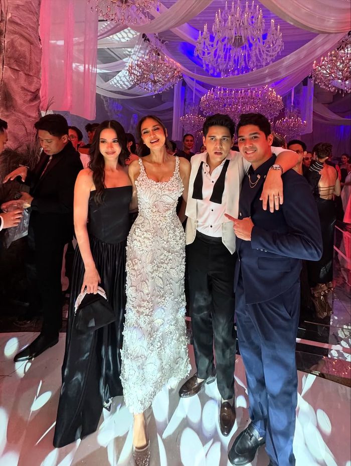 Alyssa Daguise dan Al Ghazali di resepsi pernikahan Luna Maya dan Maxime Bouttier.