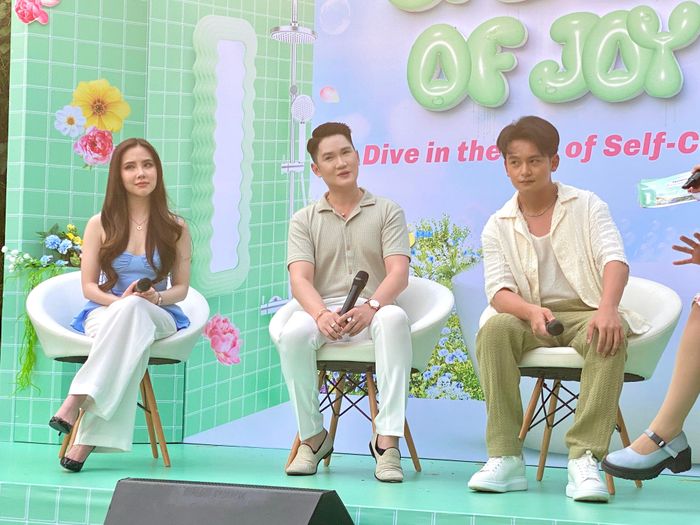 Agatha Chelsea dan Randy Martin saat ditemui di event yang sama.