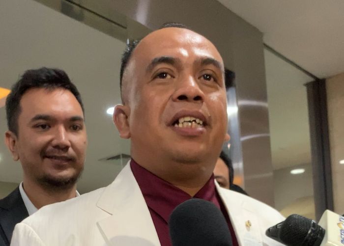 Kuasa hukum Lisa Mariana, Johnboy Nababan di Bareskrim Polri, Kebayoran Baru, Jakarta Selatan, Rabu (20/8/2025).