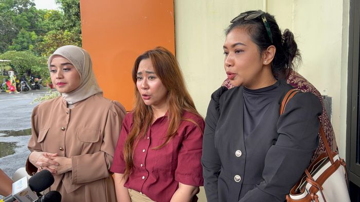 Chikita Meidy saat ditemui di Pengadilan Agama Tigaraksa, Selasa (7/10/2025).