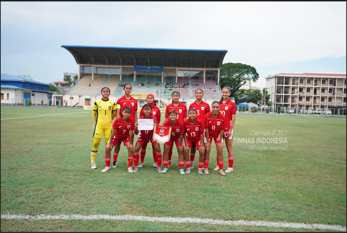 Timnas Putri U-17 Indonesia sukses membuk3ukan kemenangan perdana dari Makau pada laga perdana Kualifikasi Piala Asia U-17 Putri 2026, Senin (13/10/2025).