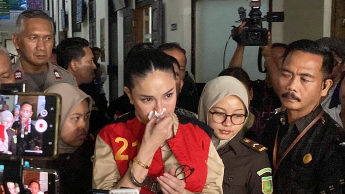 Nikita Mirzani di Pengadilan Negeri Jakarta Selatan, Kamis (23/10/2025).