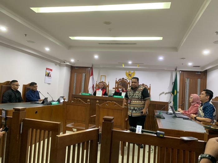 Suasana sidang keberatan penyitaan aset Sandra Dewi di Pengadilan Negeri Jakarta Pusat, Jumat (24/10/2025).