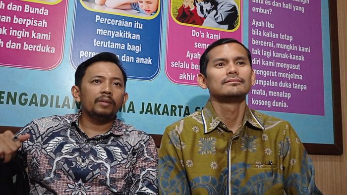 Puguh Putra Lubis, kuasa hukum Raisa ditemui di Pengadilan Agama Jakarta Selatan, Senin (3/11/2025).