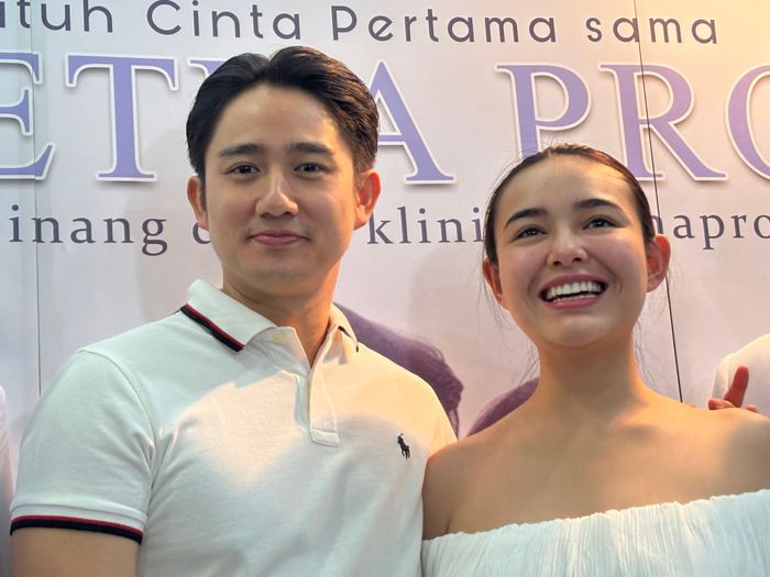 Amanda Manopo dan Kenny Austin saat ditemui di kawasan Tanjung Duren, Jakarta Barat, Minggu (9/11/2025).