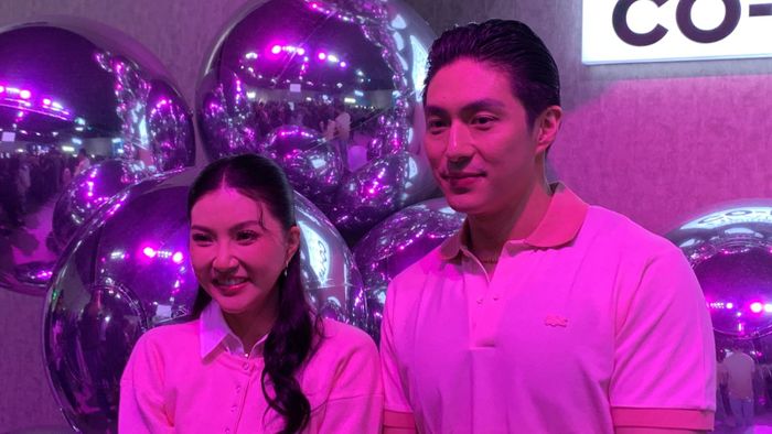 Giorgio Antonio dan Sarwendah saat hadiri acara kecantikan di kawasan Senayan, Jakarta Pusat, Sabtu (15/11/2025).