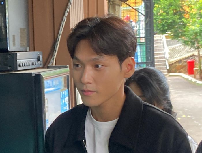 Na Daehoon hadiri sidang cerai di Pengadilan Agama Jakarta Selatan, Selasa (18/11/2025).