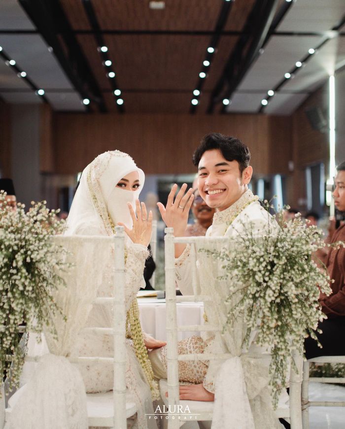 Simak profil Fiki Naki, Youtuber terkenal yang resmi nikahi Tinandrose, sosok sang istri langsung jadi sorotan!