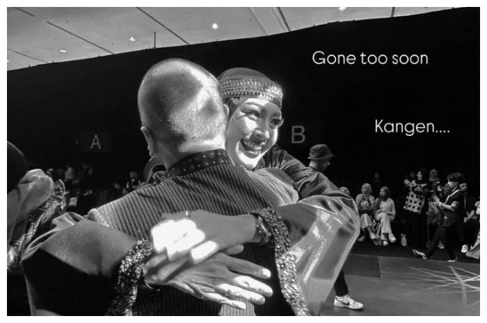 Richa Novisha mengunggah foto dirinya tengah memeluk Gary, yang kini menjadi kenangan terakhir kebersamaan mereka.