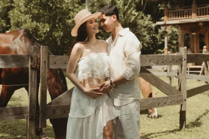 Alyssa Daguise membagikan kabar bahagia kehamilan anak pertamanya bersama Al Ghazali pada Sabtu (22/11/2025)