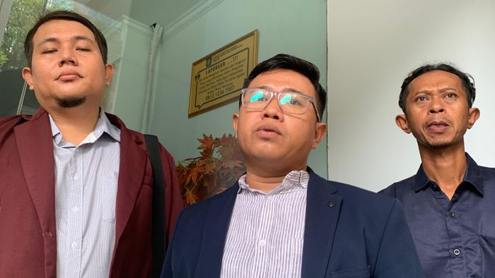 Kuasa hukum Arman, Yahya Fadila Rukmanda, ditemui di Pengadilan Agama Bekasi, Kamis (18/12/2025)