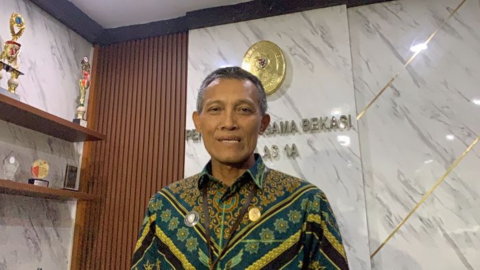 Panitera PA Bekasi, Mohamad Khotib saat dijumpai awak media pada Kamis (18/12/2025).