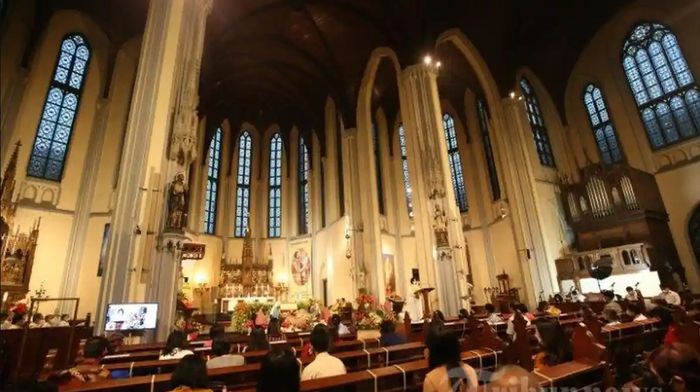 Polda Metro Jaya kerahkan 4500 personel jelang ibadah Paskah 2026 di DKI Jakarta, jamin keamanan di hari Paskah. 