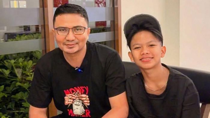 Manajer Farel Prayoga dituding eksploitasi artisnya, Muhammad Rais siap lapor ke KPAI soal dugaan pemalsuan dokumen.