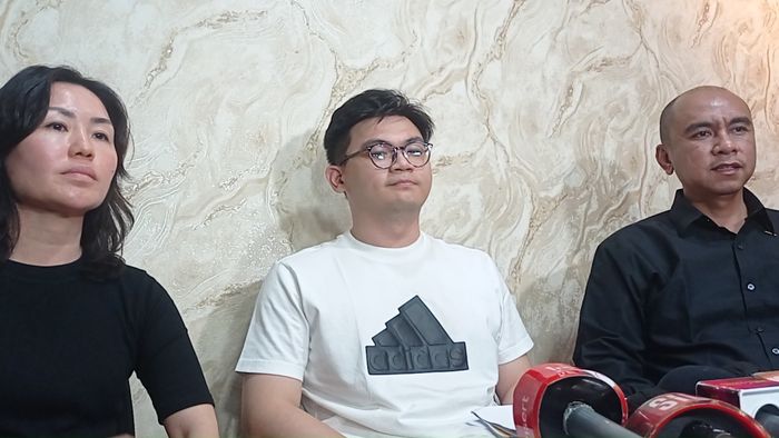 Santo Nababan, kuasa hukum Rio, korban Rully Anggi, suami Boiyen, ditemui di Tebet, Jakarta Selatan, Kamis (15/1/2026).