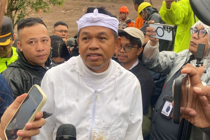 Dedi Mulyadi bangun 24 sekolah baru di Jabar. Pemprov Jabar sampai gelontorkan anggaran Rp112 miliar. 