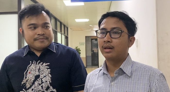 Kuasa hukum Fransiska, Ardhi Wirakusumah, saat ditemui usai sidang putusan di Pengadilan Negeri Jakarta Selatan, Senin (9/2/2026).