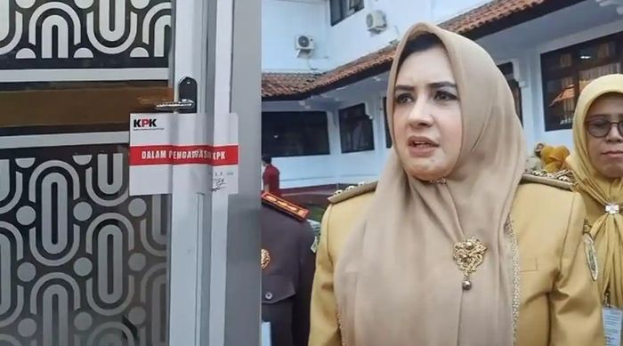 Kantor Kakak Fairuz A. Rafiq disegel KPK