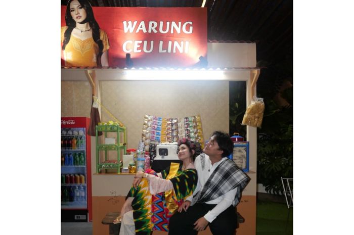 Rizky Febian beri kejutan ulang tahun untuk Mahalini bertema warung.