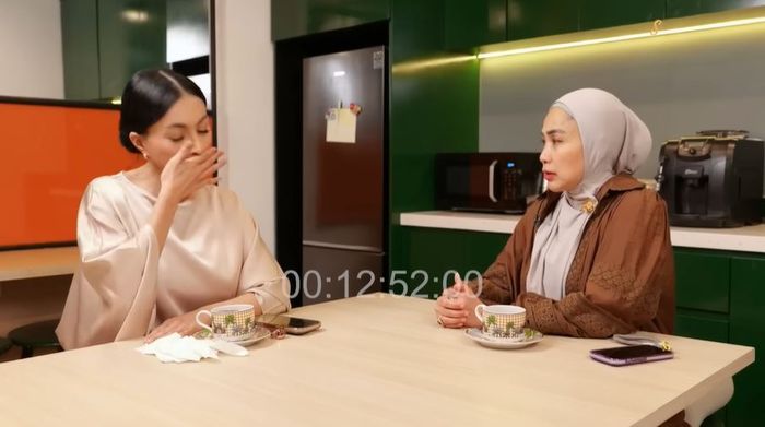 Denada ungkap respon ayah kandung Ressa saat dirinya hamil