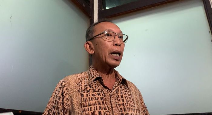 Kuasa hukum dr. Reza Gladys, Robert Par Uhum