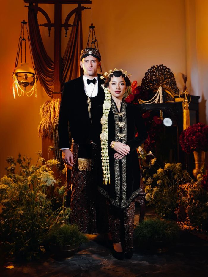 Jennifer Coppen dan Justin Hubner pamer foto prewedding ala bangsawan Jawa, parasnya langsung bikin pangling!