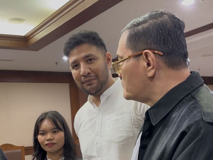 Ammar Zoni di Pengadilan Negeri Jakarta Pusat, Kamis (9/4/2026).