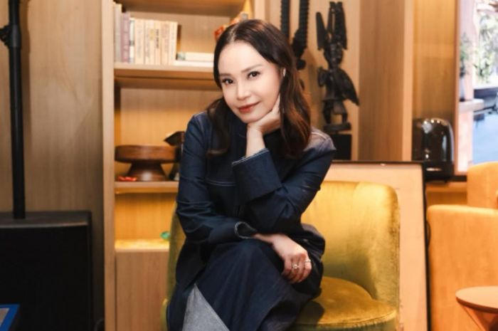 Kronologi Rossa somasi puluhan akun medsos usai difitnah oplas gagal, kini tuntut para pelaku lakukan ini dalam waktu 1x24 jam. 