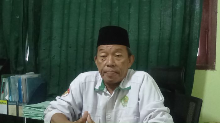 Kepala KUA Kebayoran Lama, Ahmad Chalabi ditemui di KUA Kebayoran Lama, Jakarta Selatan, Selasa (14/4/2026).