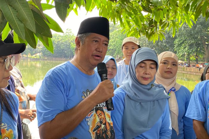 Harry Kiss ditemui di kawasan TPU Tanah Kusir, Jakarta Selatan pada Jumat (17/4/2026)