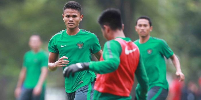 Aksi striker PS TNI, Dimas Drajad, pada sesi seleksi Indonesia U-22 tahap kedua di Lapangan Sekolah 