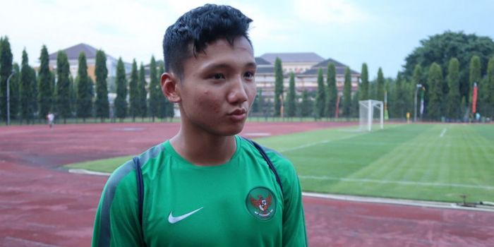 Gelandang tim nasional U-19 Indonesia, Syahrian Abimanyu saat menjalani pemusatan latihan di Stadion