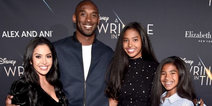 Mantan pebasket megabintang NBA, Kobe Bryant, berfoto bersama sang istri, Vanessa Laine Bryant (pali