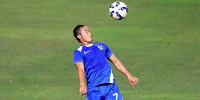 Winger sekaligus kapten Persib, Atep ingin timnya menggelar latihan malam hari selama Ramadan.